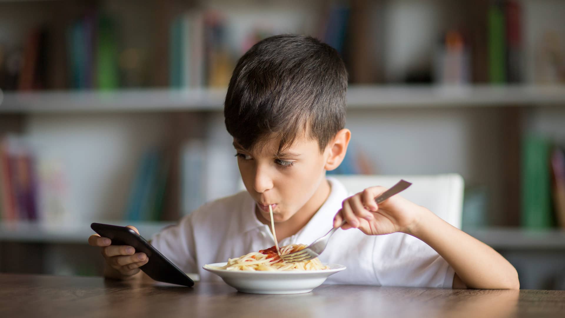 ¿Cómo afecta la adicción al celular a nuestra salud mental?